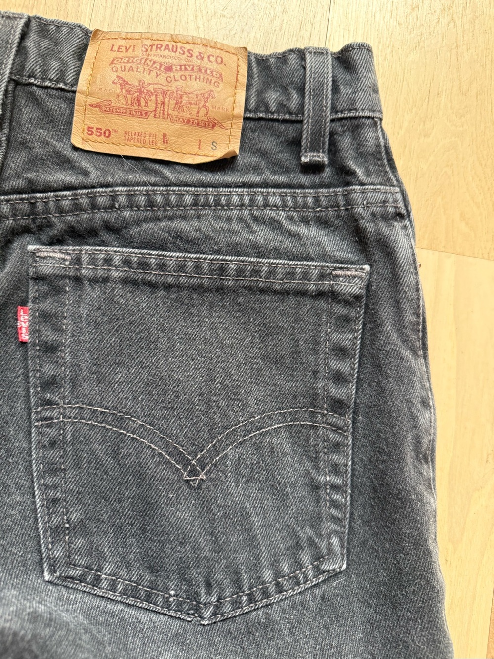 Vintage Levi’s Women's High-Rise Straight Jeans - Black. Made in USA